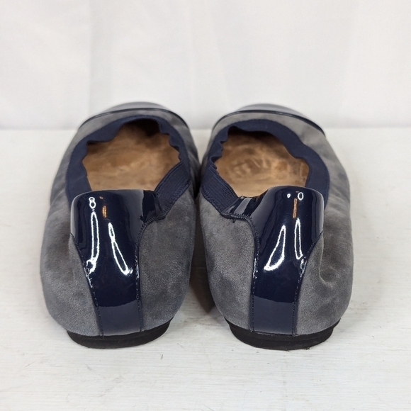 Vionic Tiegan Navy Blue Grey Velvet Cap Toe Black Flats - Picture 3 of 8